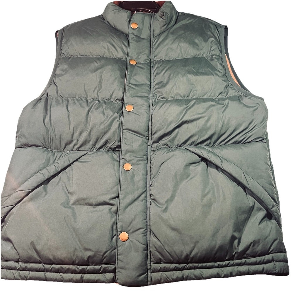 NWT Vineyard Vines Heritage Puffer Vest M Charleston Green PrimaLoft NWT $228